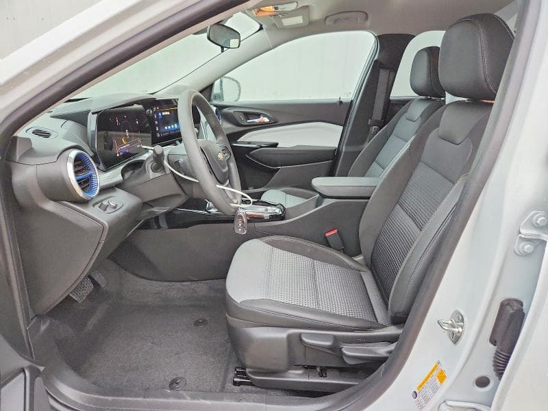 2026 CHEVROLET TRAX 1LT 7