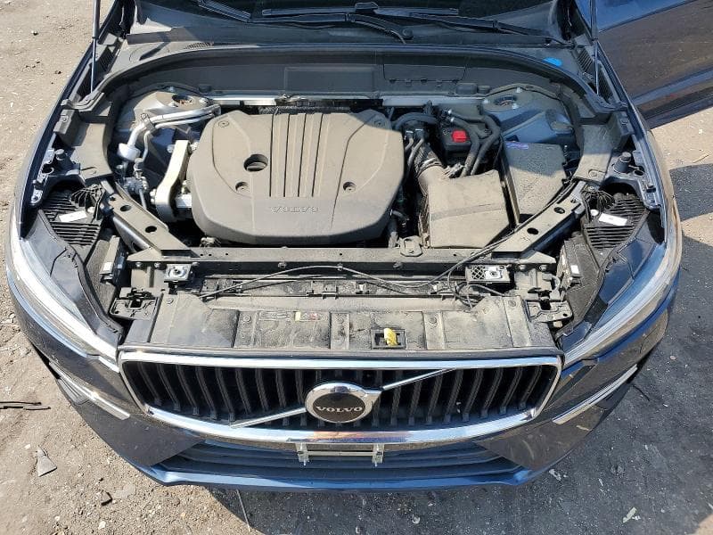 2023 VOLVO XC60 CORE 12