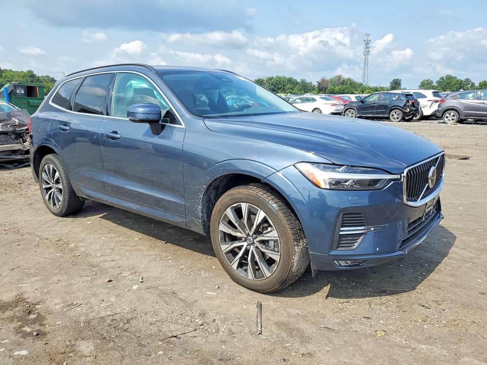 2023 VOLVO XC60 CORE 4