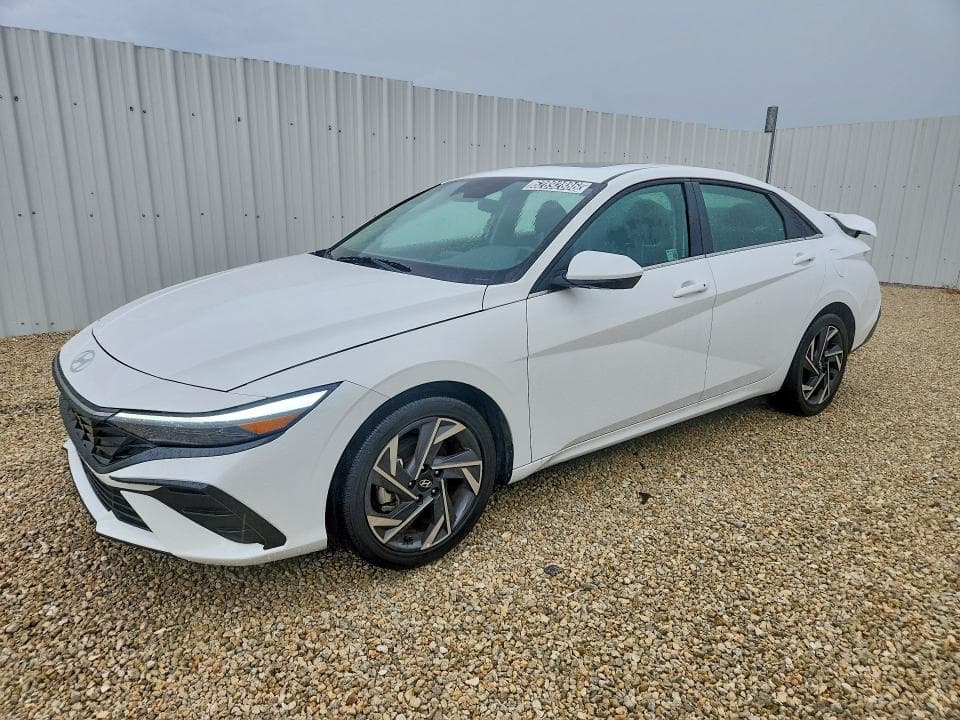 2025 HYUNDAI ELANTRA SEL - 1
