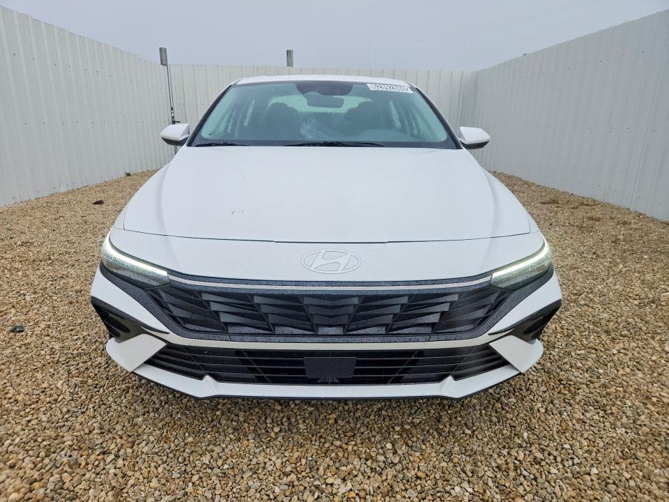 2025 HYUNDAI ELANTRA SEL 5