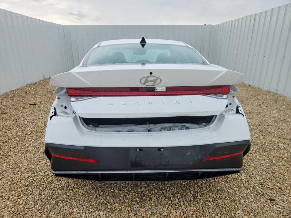 2025 HYUNDAI ELANTRA SEL 6