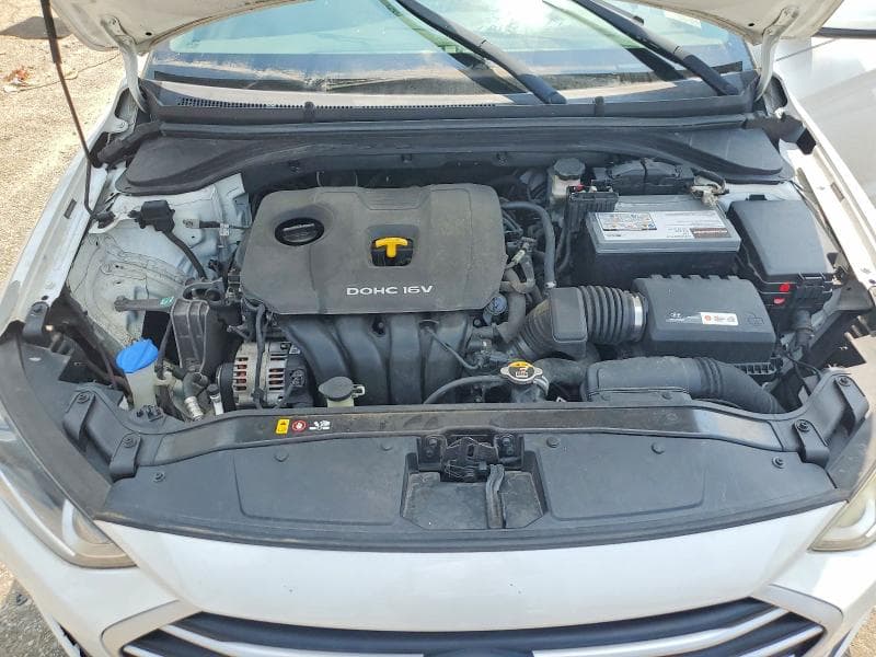 2017 HYUNDAI ELANTRA SE 11