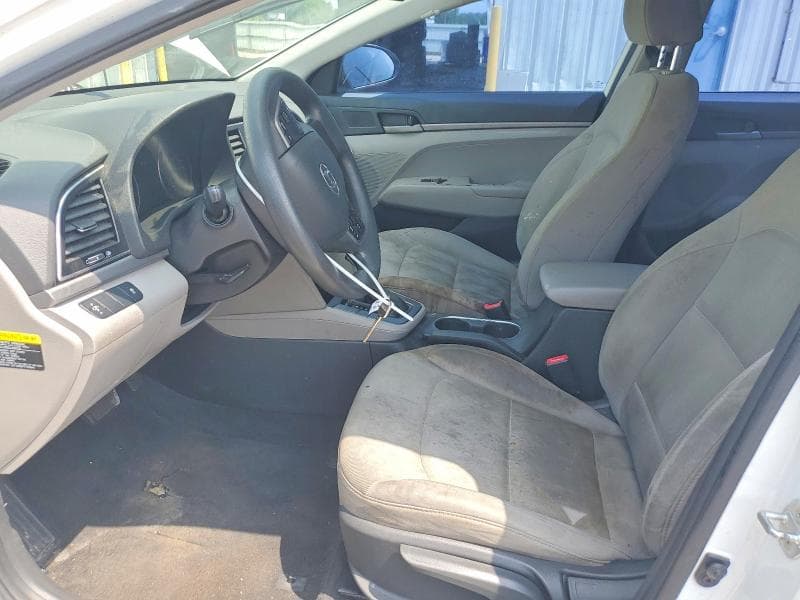 2017 HYUNDAI ELANTRA SE 7