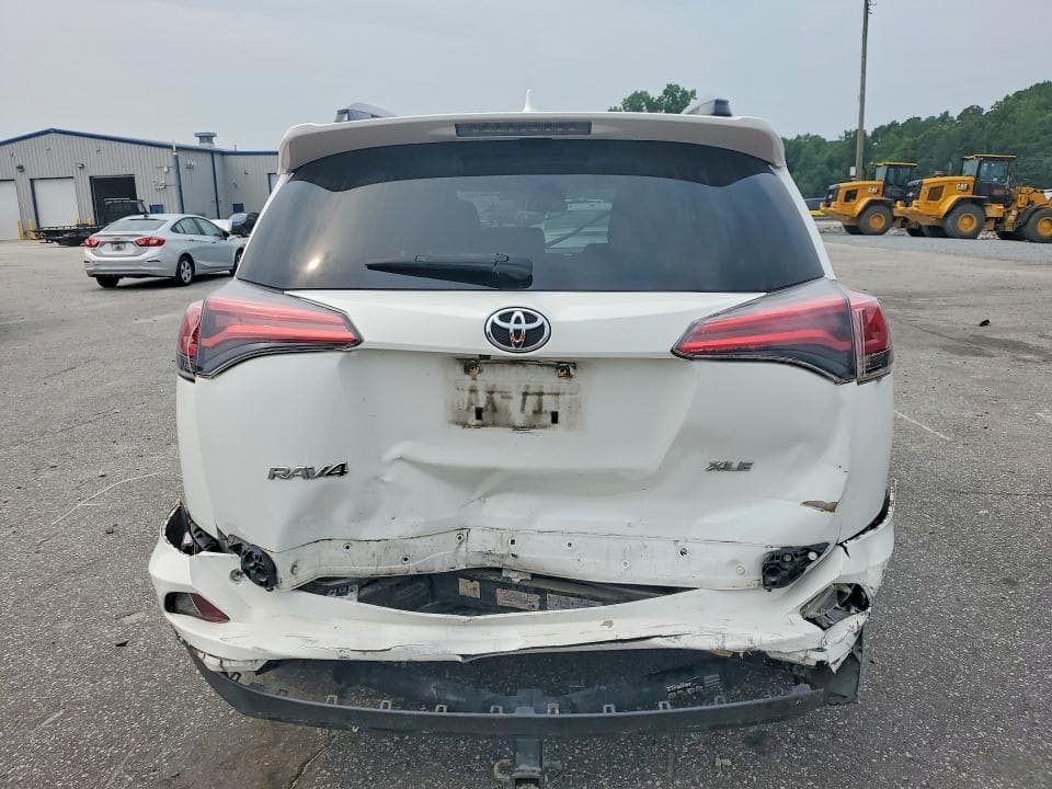 2017 TOYOTA RAV4 XLE 6