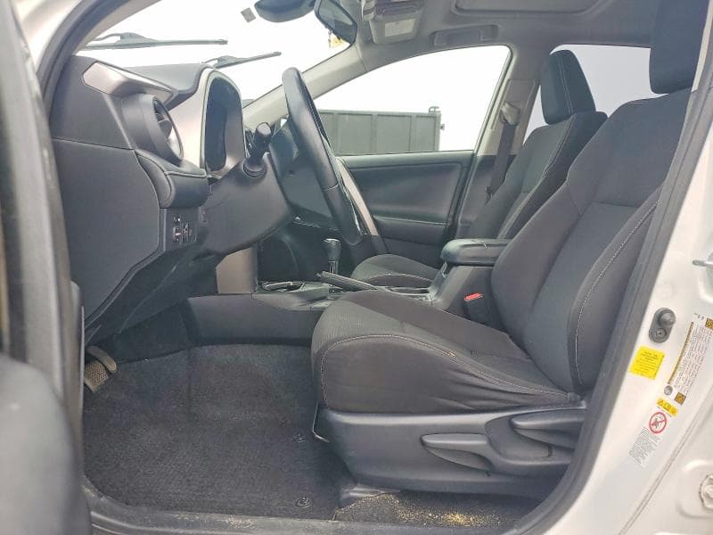 2017 TOYOTA RAV4 XLE 7