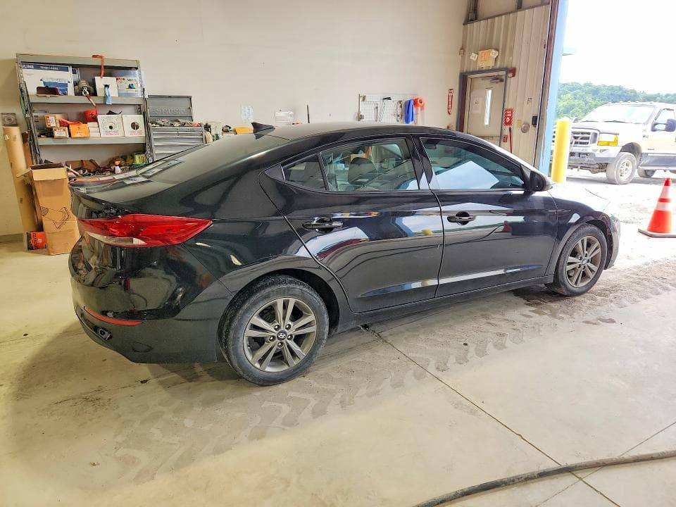 2017 HYUNDAI ELANTRA SE 3