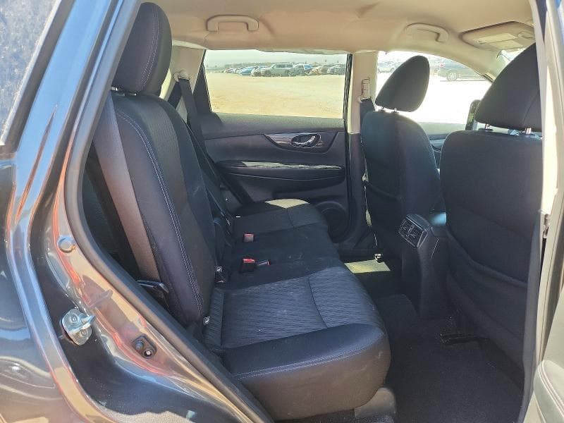 2018 NISSAN ROGUE SV 11