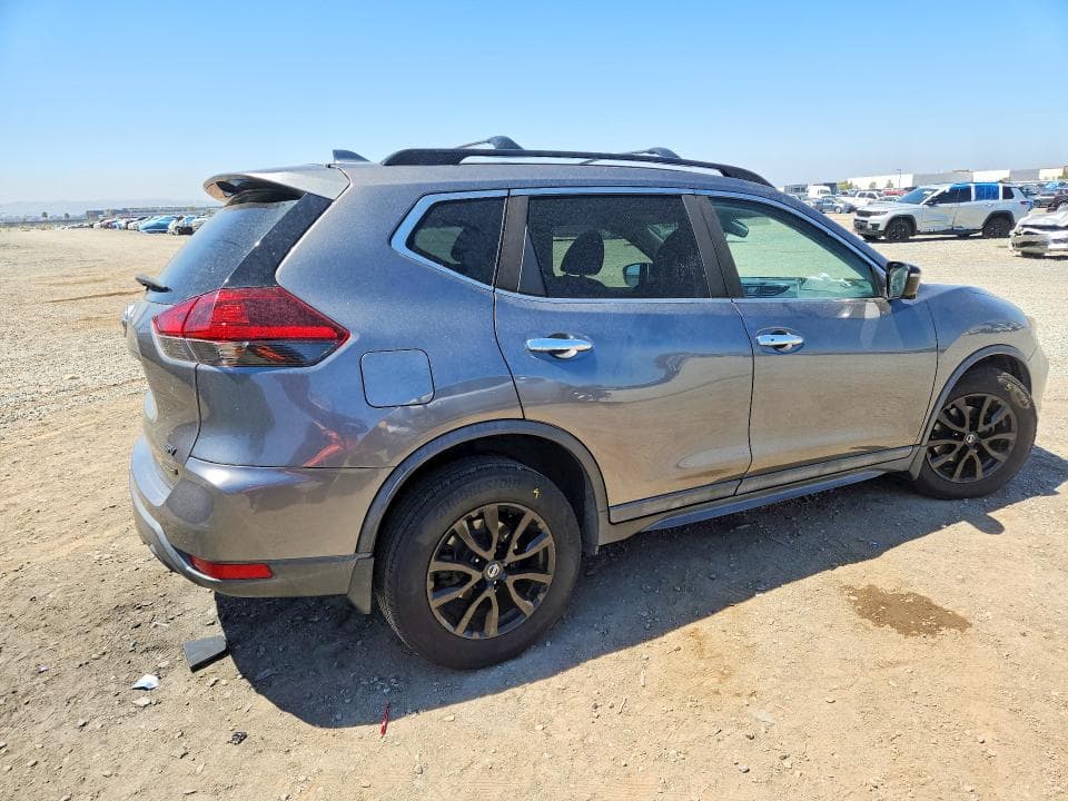 2018 NISSAN ROGUE SV 3