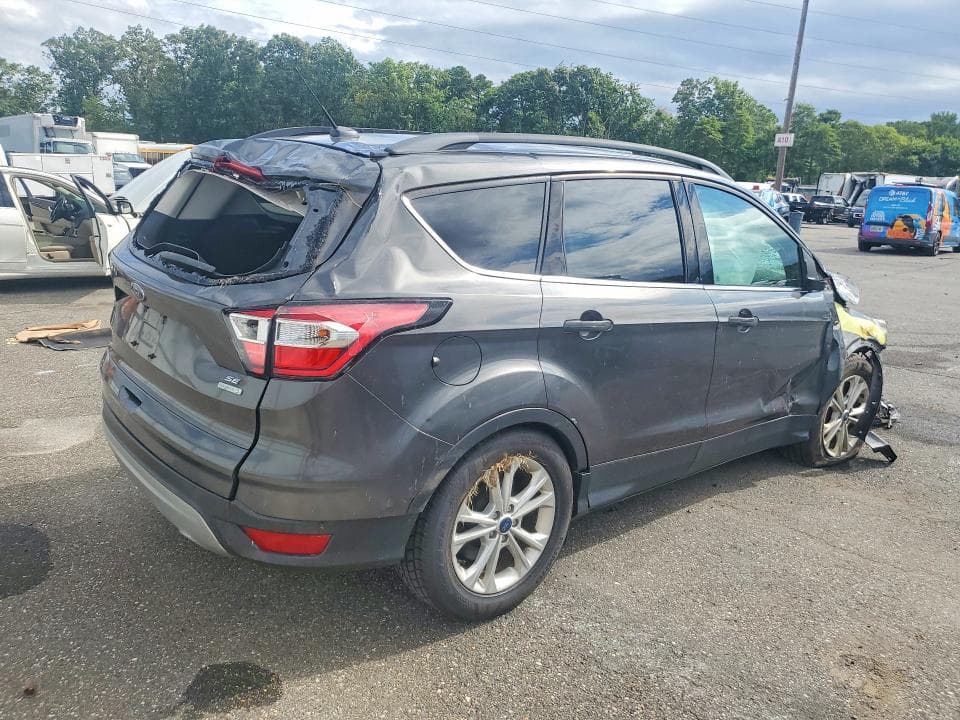 2018 FORD ESCAPE SE 3