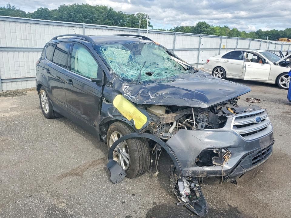 2018 FORD ESCAPE SE 4