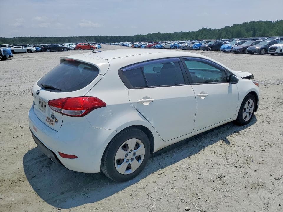 2018 KIA FORTE5 LX 3