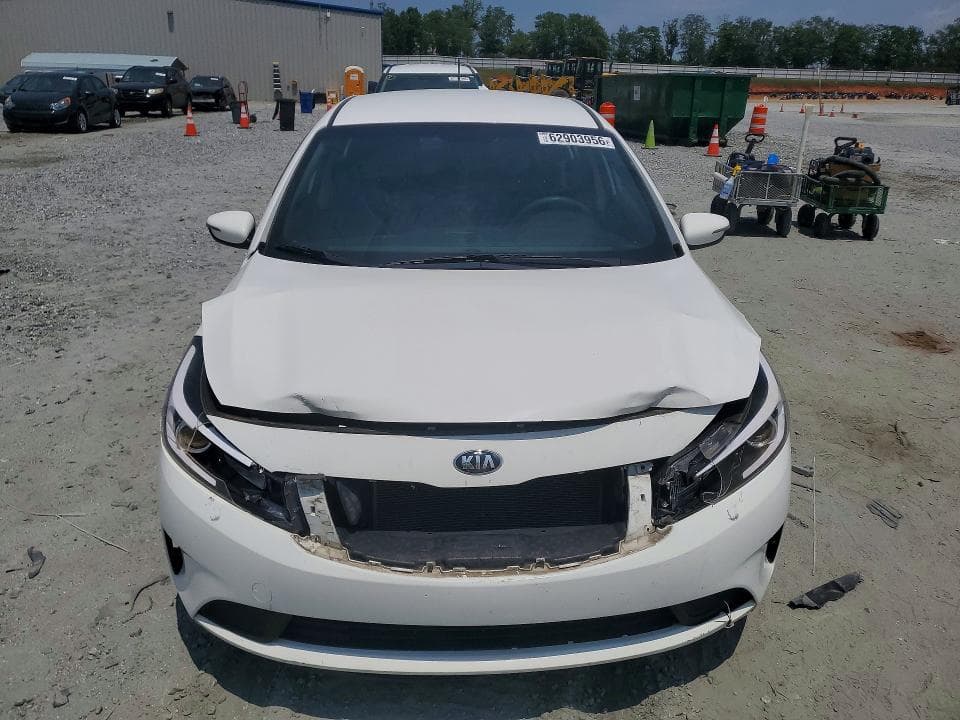 2018 KIA FORTE5 LX 5
