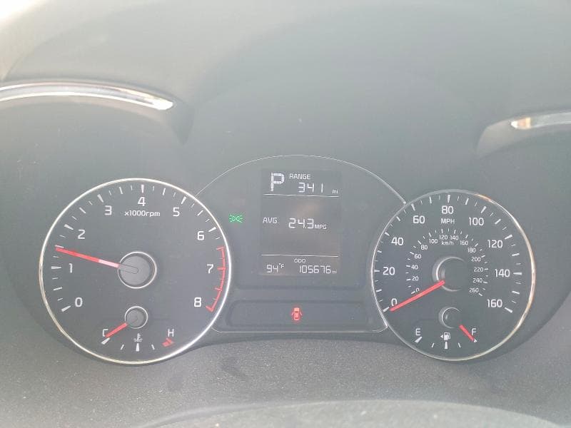 2018 KIA FORTE5 LX 9