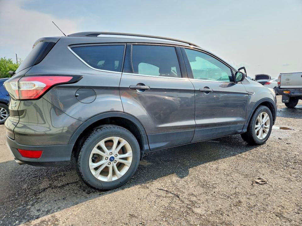 2018 FORD ESCAPE SE 3