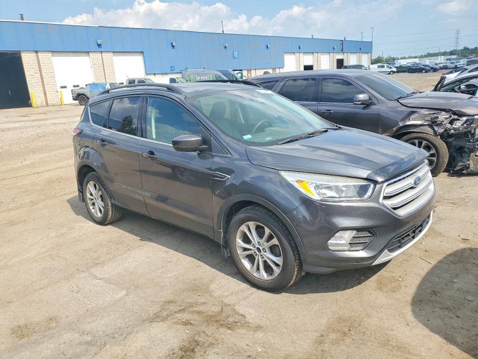 2018 FORD ESCAPE SE 4