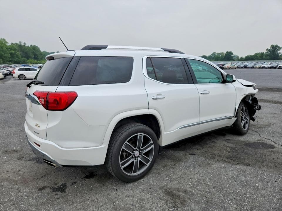 2018 GMC ACADIA DENALI 3
