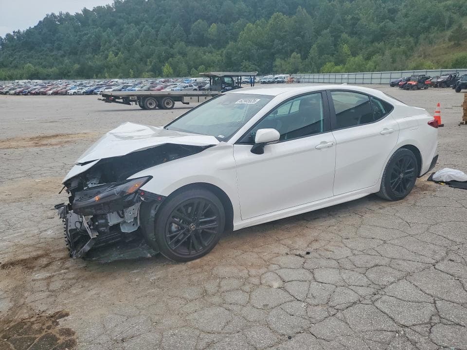 2025 TOYOTA CAMRY SE - 1