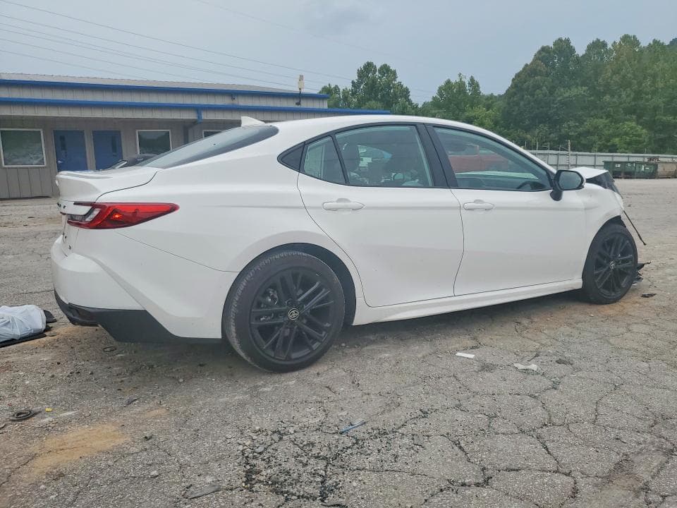 2025 TOYOTA CAMRY SE 3