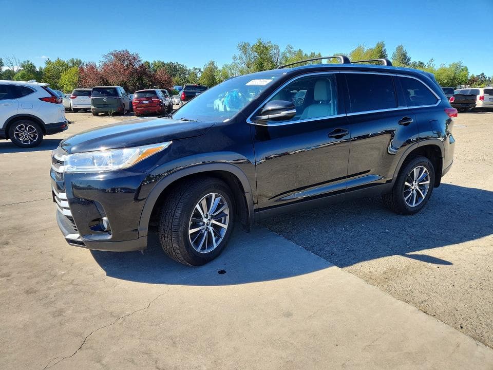 2019 TOYOTA HIGHLANDER XLE - 1