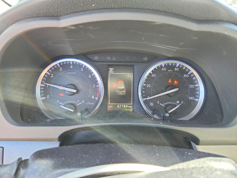 2019 TOYOTA HIGHLANDER XLE 9