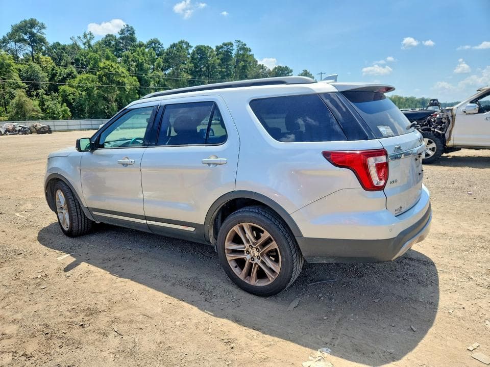 2017 FORD EXPLORER XLT 2