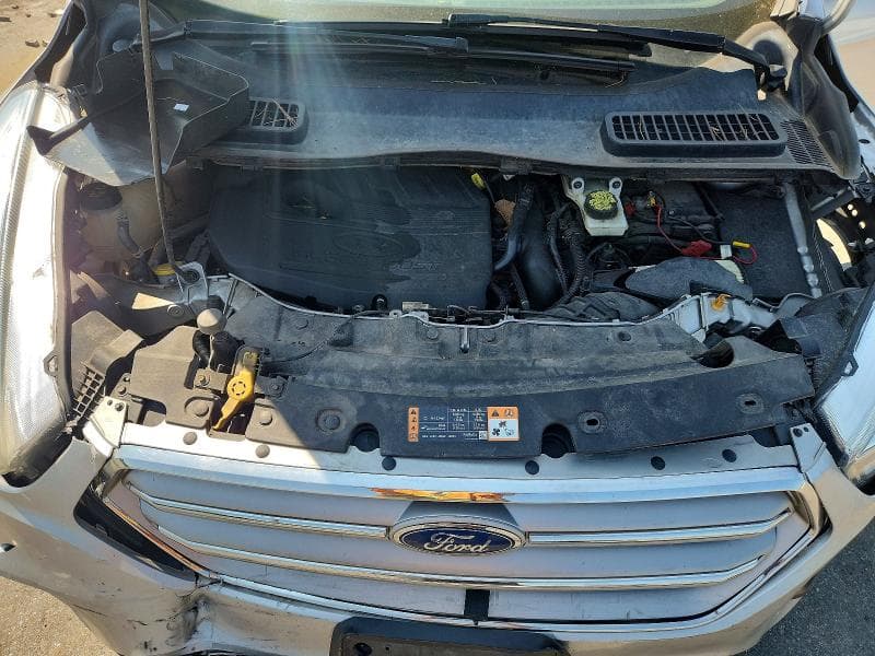 2017 FORD ESCAPE SE 11