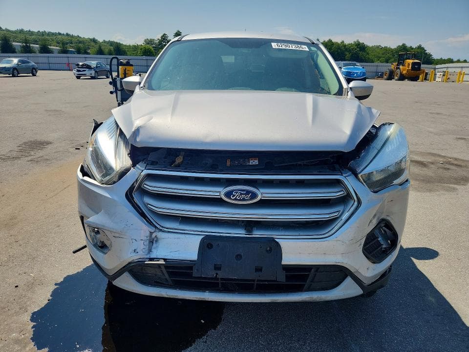 2017 FORD ESCAPE SE 5