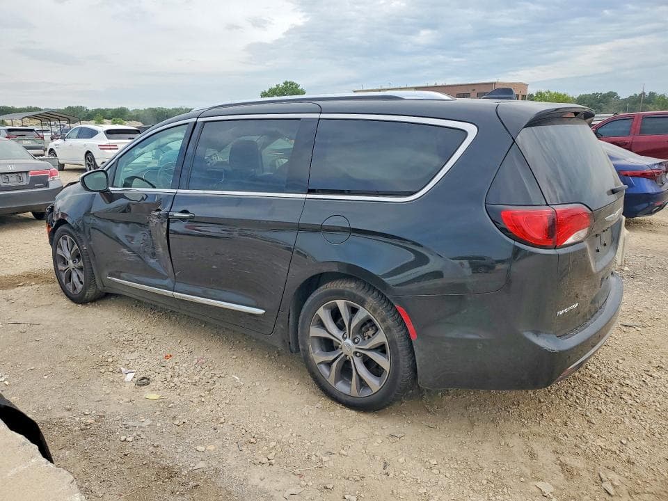 2017 CHRYSLER PACIFICA LIMITED 2
