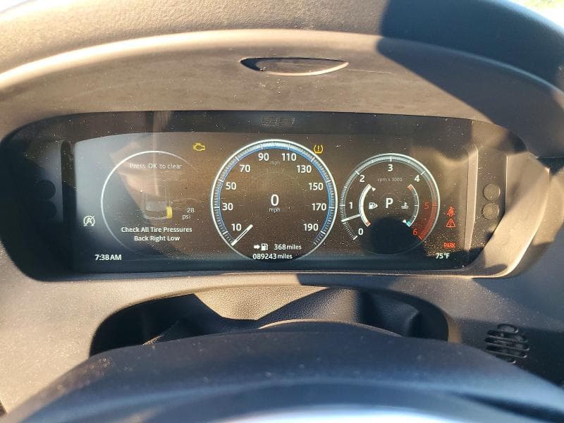 2018 JAGUAR F-PACE PRESTIGE 9