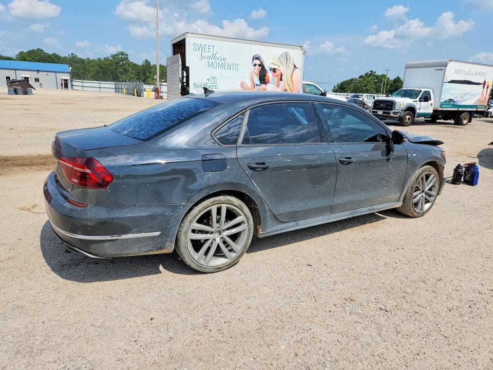 2018 VOLKSWAGEN PASSAT S 3