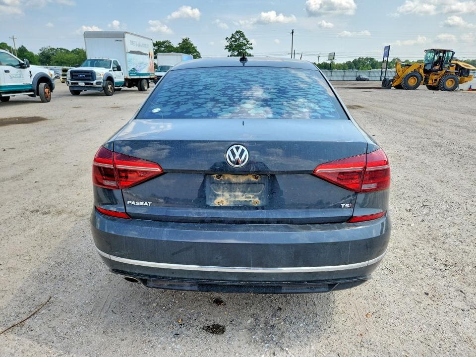 2018 VOLKSWAGEN PASSAT S 6