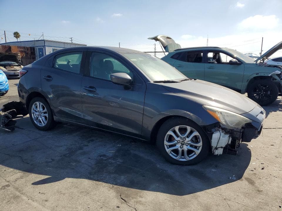 2017 TOYOTA YARIS IA BASE 4