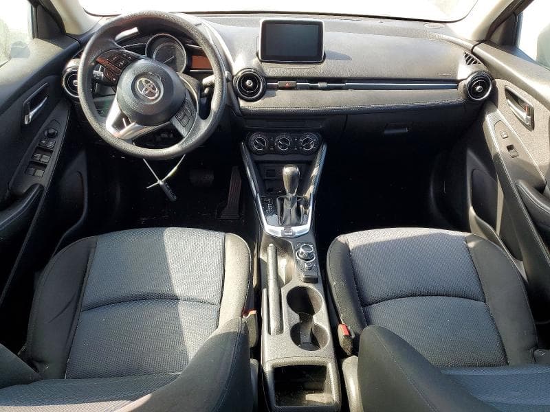 2017 TOYOTA YARIS IA BASE 8