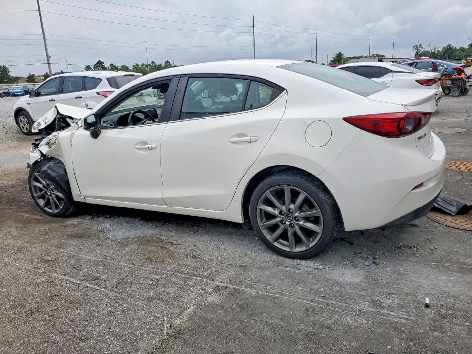 2018 MAZDA 3 TOURING 2