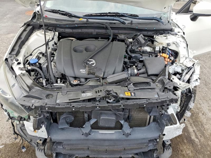 2018 MAZDA 3 TOURING 11