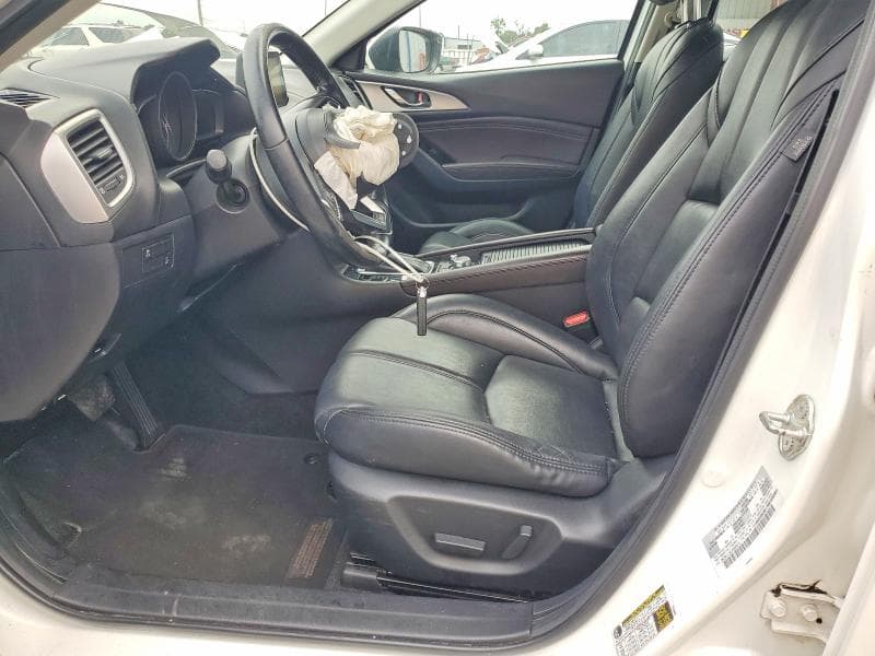 2018 MAZDA 3 TOURING 7