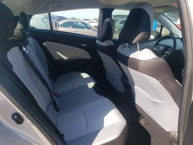 2018 TOYOTA PRIUS TWO 11