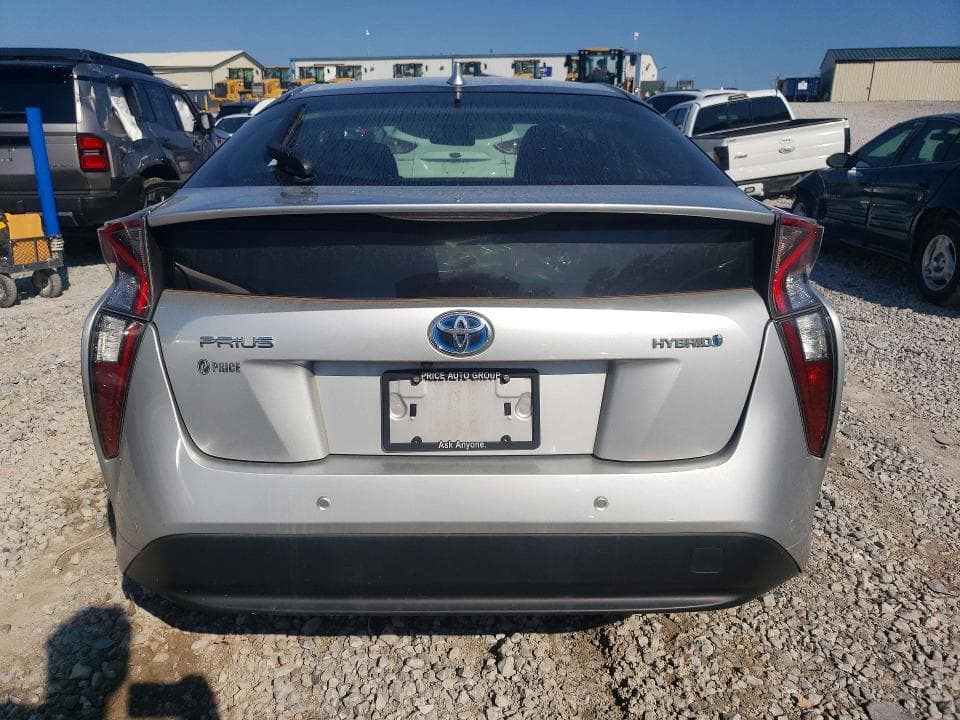 2018 TOYOTA PRIUS TWO 6