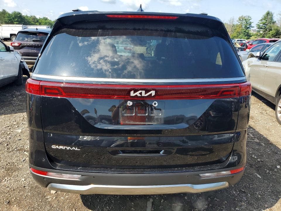 2024 KIA CARNIVAL SX 6