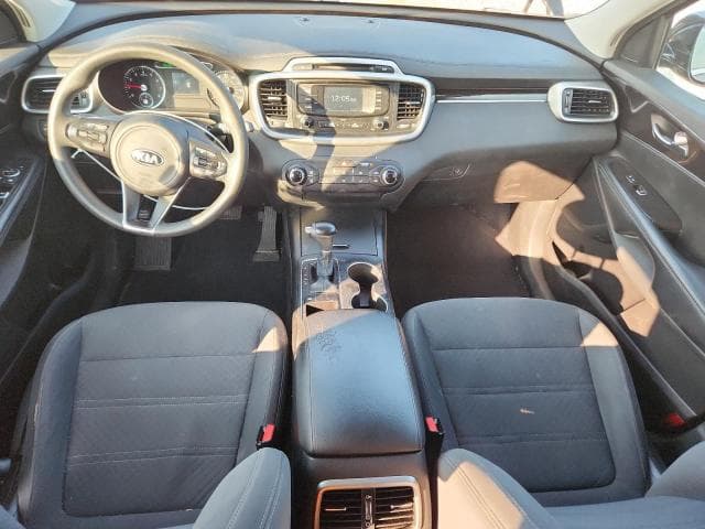 2018 KIA SORENTO LX V6 8