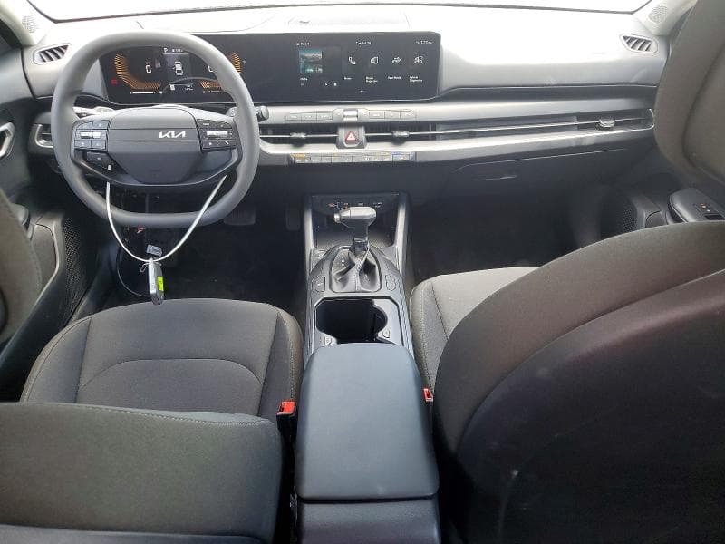 2026 KIA K4 LXS 8