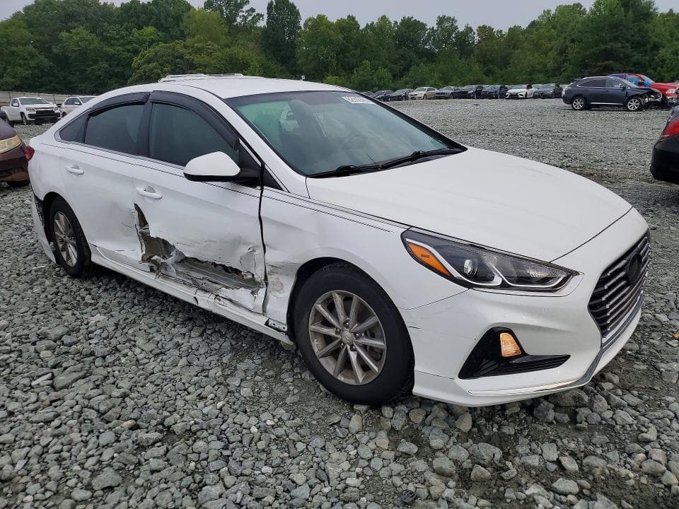 2019 HYUNDAI SONATA SE 4