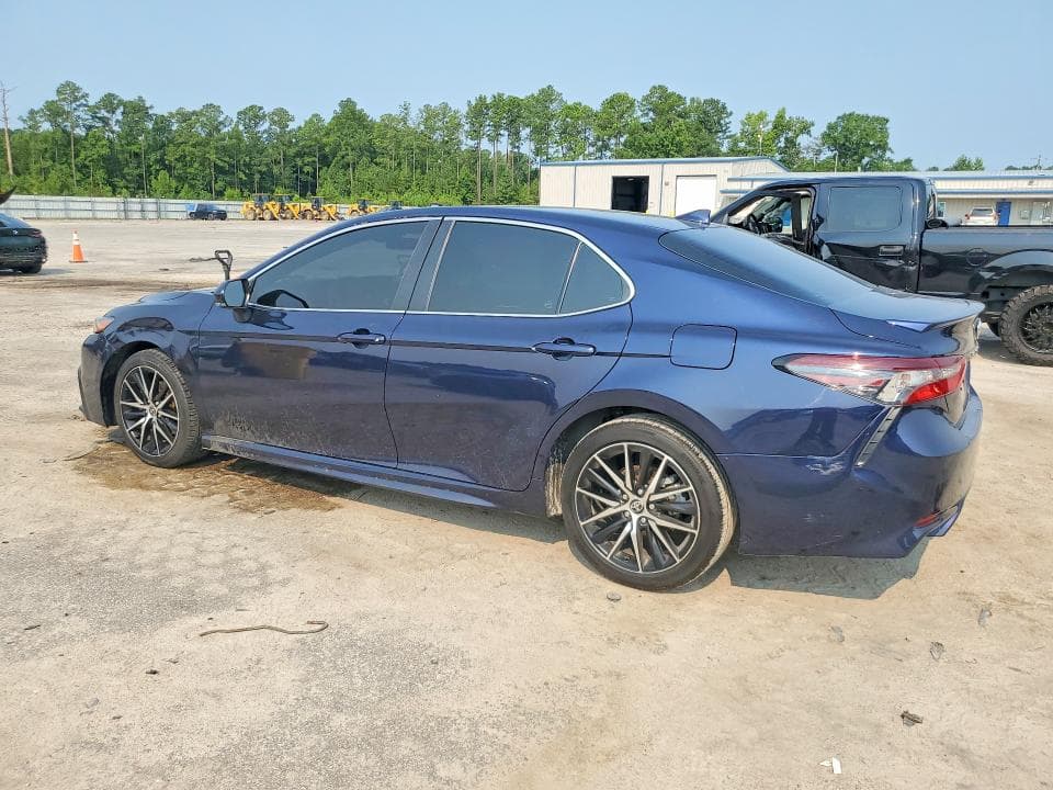 2022 TOYOTA CAMRY SE 2