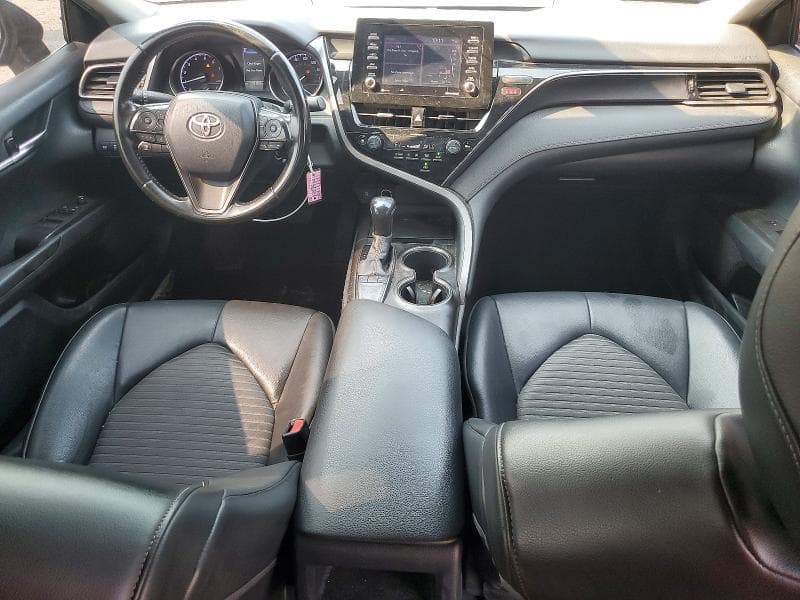 2022 TOYOTA CAMRY SE 8