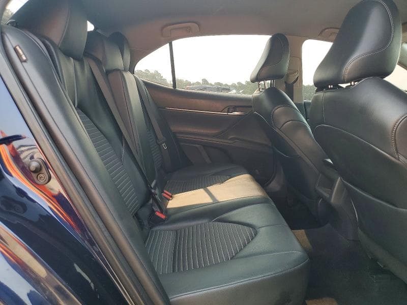 2022 TOYOTA CAMRY SE 10
