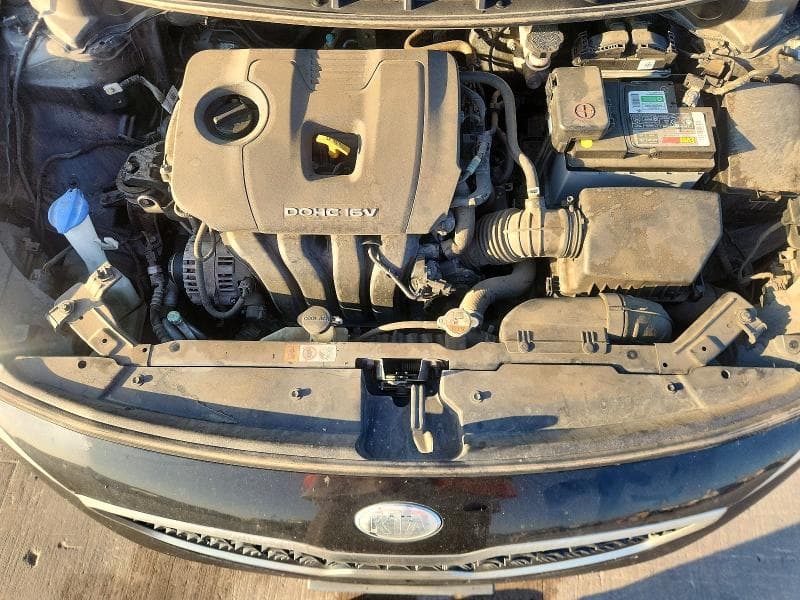 2017 KIA FORTE LX 11