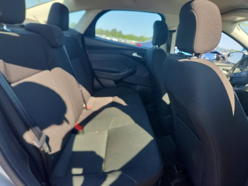 2018 FORD FOCUS SE 10