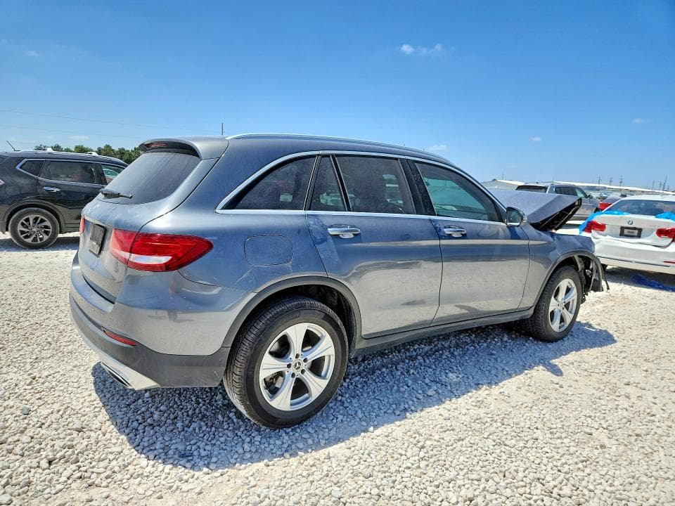2018 MERCEDES-BENZ GLC 300 3