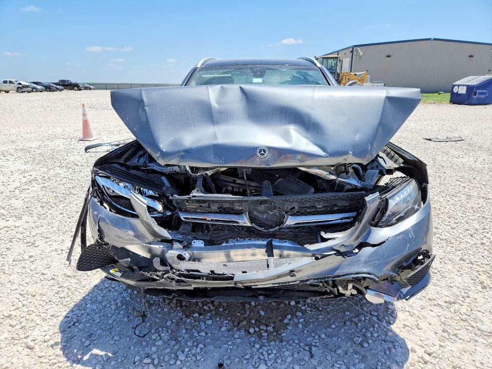 2018 MERCEDES-BENZ GLC 300 5